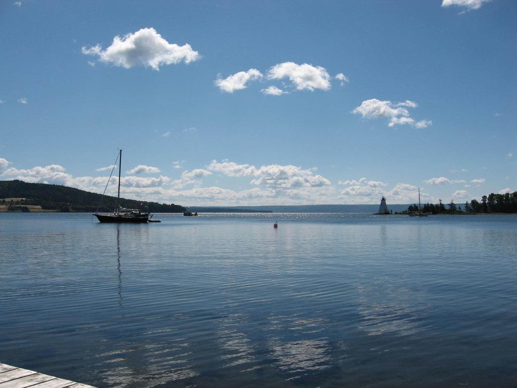 Dunlop Inn Baddeck Inlet Eksteriør billede