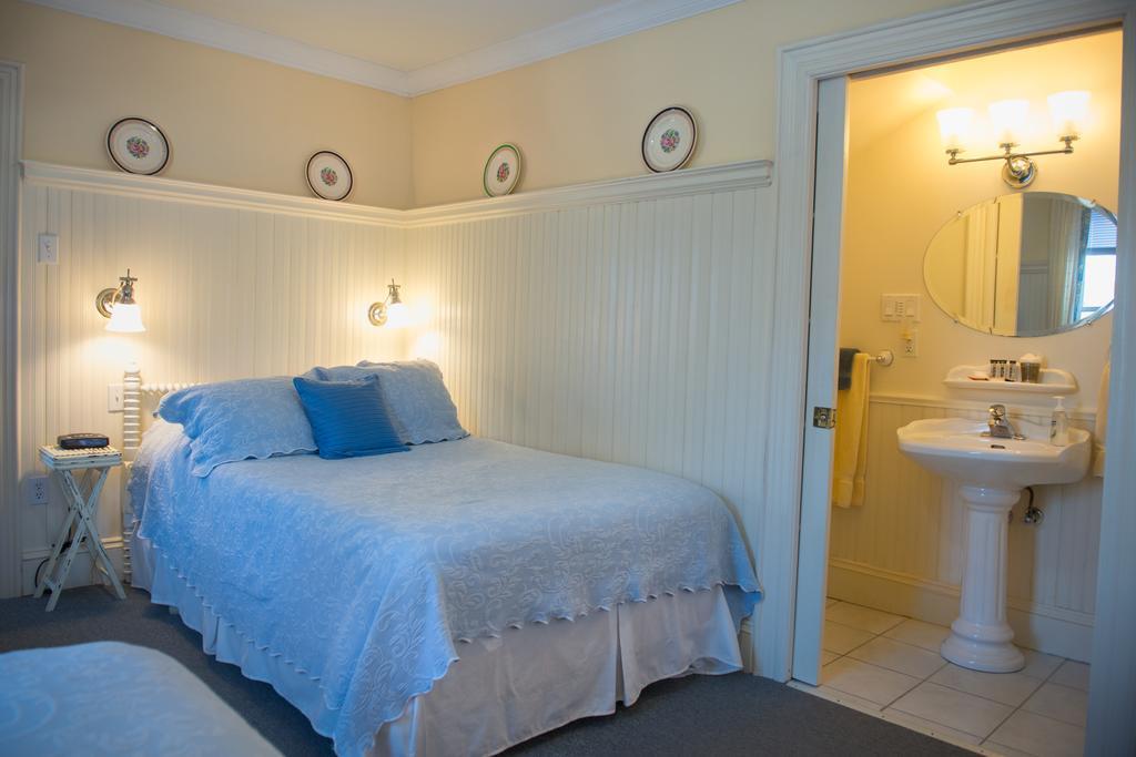 Dunlop Inn Baddeck Inlet Eksteriør billede